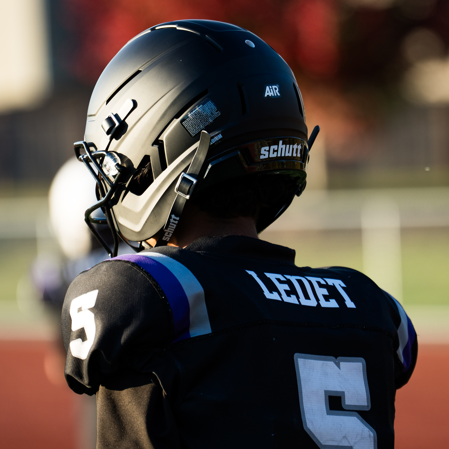 F7 AiR YOUTH ELITE HELMET