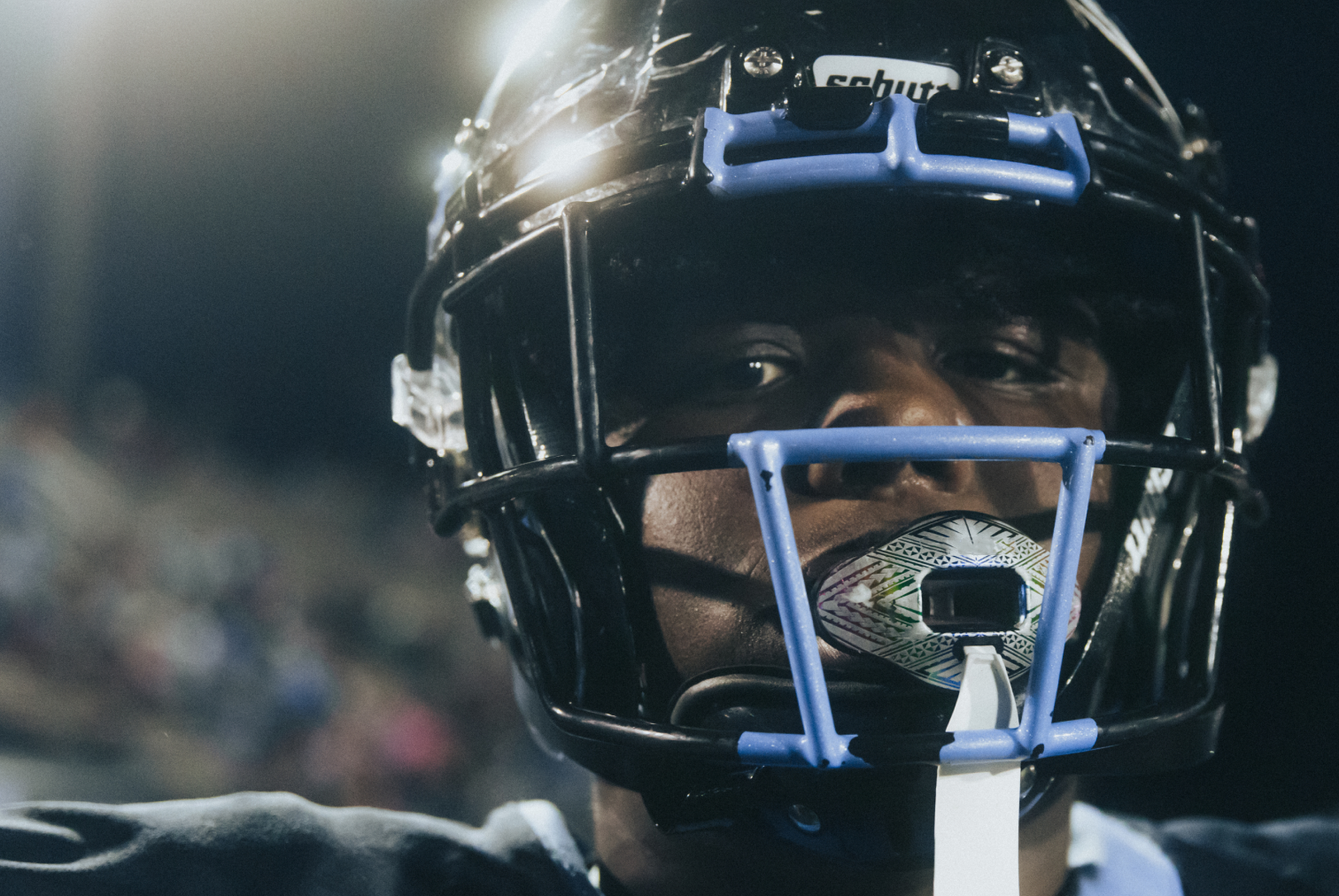 Nfl players hotsell wearing schutt f7